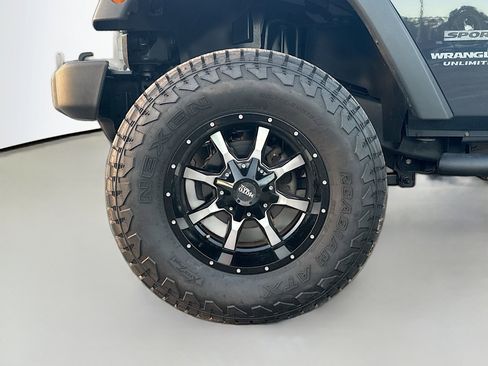 Used 2017 Jeep Wrangler Unlimited Sport w/ Max Tow Package image 36