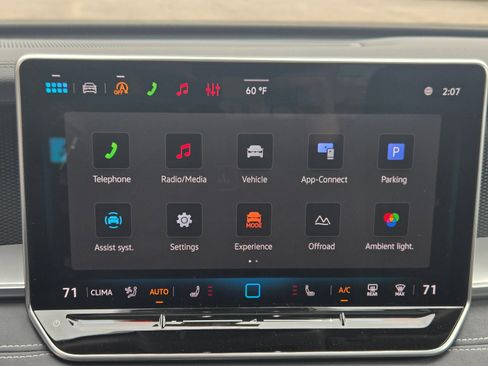 New 2026 Volkswagen Tiguan SE AWD/4WD image 19