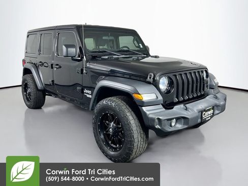 Used 2018 Jeep Wrangler Unlimited Sport S AWD/4WD image 1