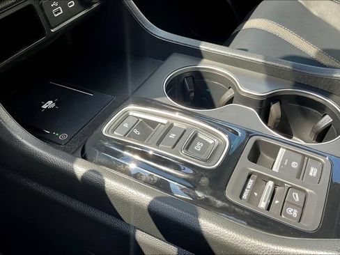Used 2025 Honda Pilot EX-L image 20