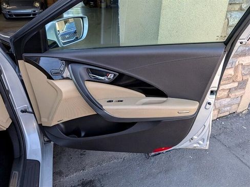 Used 2012 Hyundai Azera w/ Technology Pkg image 28