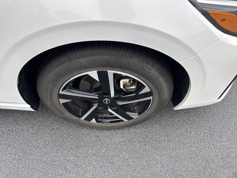 Used 2024 Nissan Sentra SV image 10