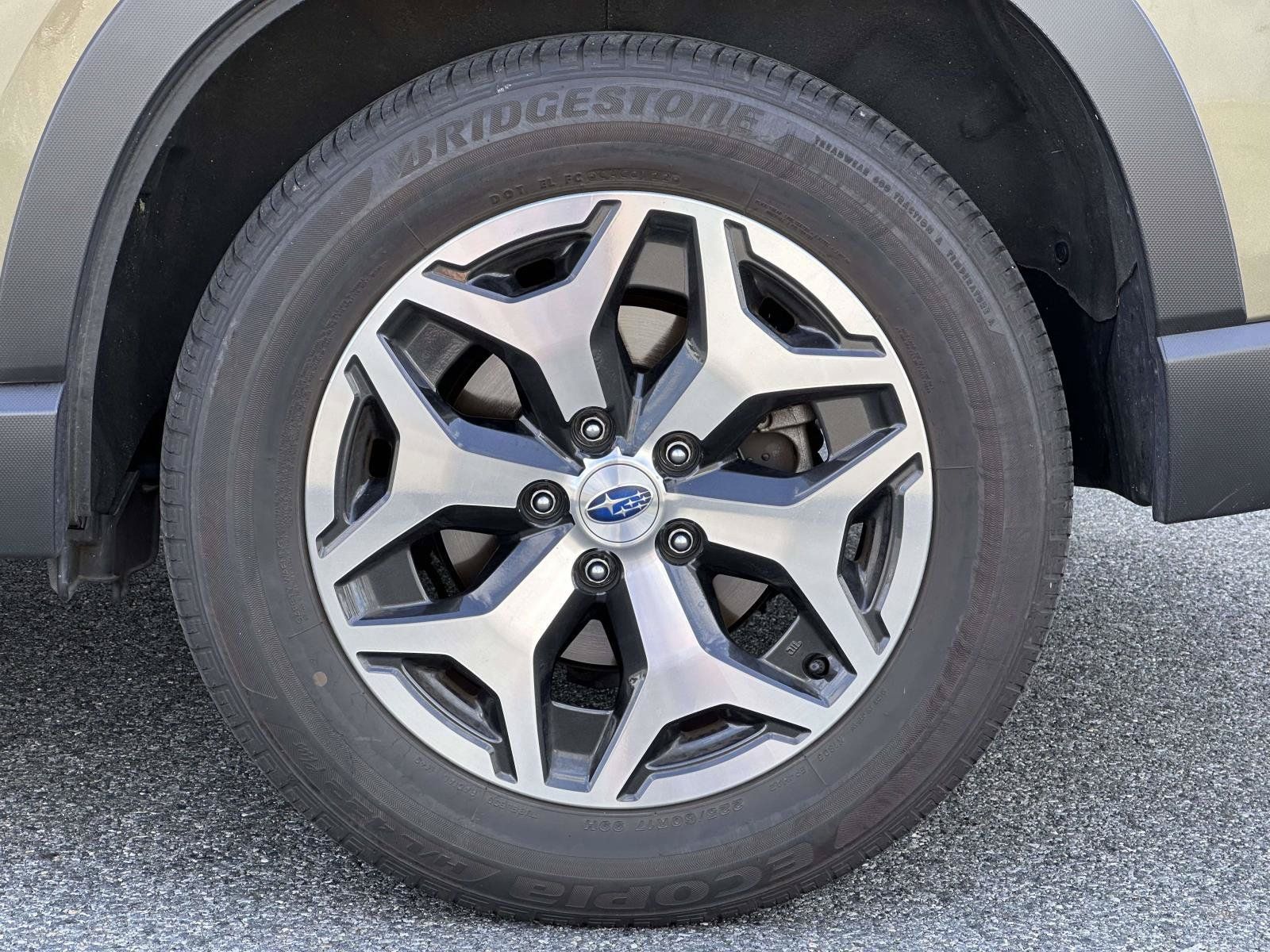 Used 2022 Subaru Forester Premium AWD/4WD image 9