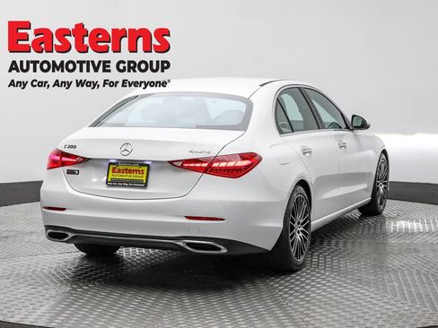 Used 2023 Mercedes-Benz C 300 4MATIC Sedan image 5
