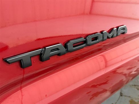 Used 2020 Toyota Tacoma TRD Off-Road image 25