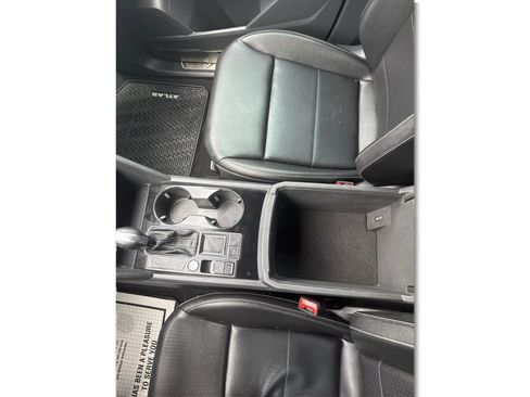 Used 2022 Volkswagen Atlas SE image 14
