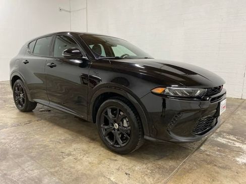 Used 2024 Dodge Hornet R/T Plus w/ R/T Blacktop Package AWD/4WD image 7