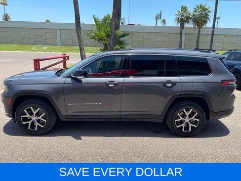 Used 2023 Jeep Grand Cherokee L Limited AWD/4WD image 3