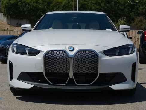 New 2026 BMW i4 eDrive40 w/ Premium Package RWD image 2