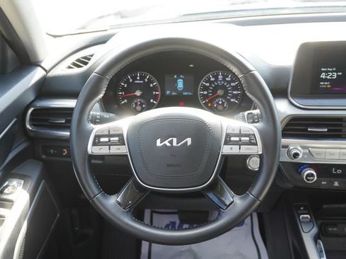 Used 2022 Kia Telluride S AWD/4WD image 16