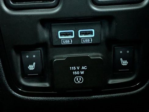 Used 2024 Dodge Durango GT image 16