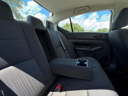 Used 2025 Nissan Altima 2.5 SV FWD image 18