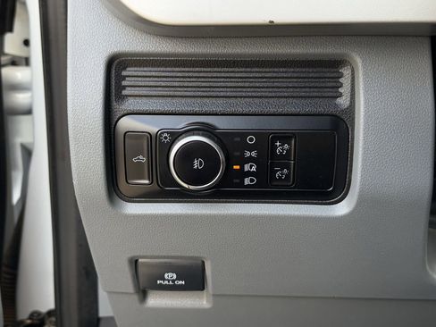 Used 2024 Ford F250 XL w/ XL Chrome Package RWD image 25