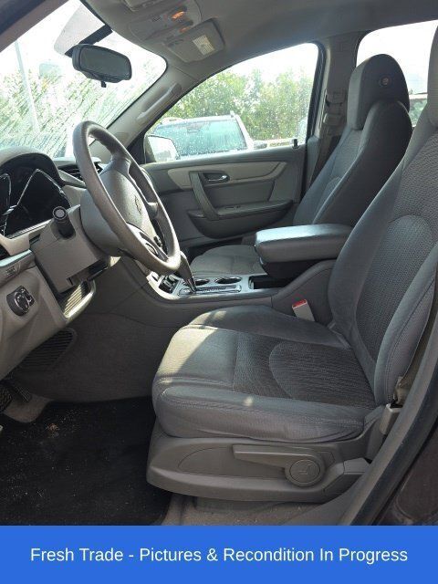 Used 2017 Chevrolet Traverse LS w/ LPO, 'HIT The Road' Package FWD image 10
