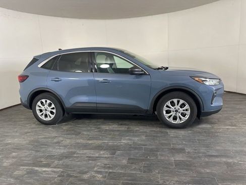 Used 2024 Ford Escape Active image 4