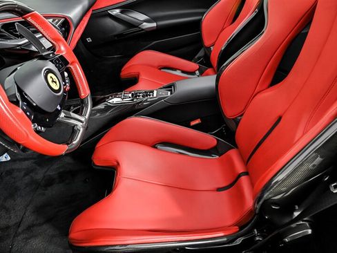 Used 2023 Ferrari SF90 Spider AWD/4WD image 22