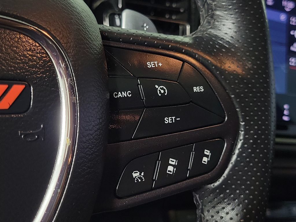 Used 2023 Dodge Durango R/T RWD image 28