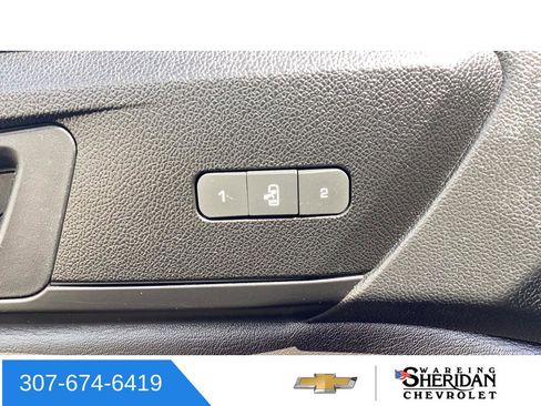 Used 2014 Chevrolet Traverse LTZ AWD/4WD image 19