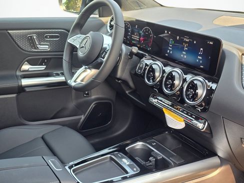New 2026 Mercedes-Benz GLA 250 4MATIC image 26