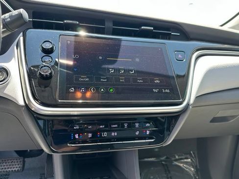 Used 2023 Chevrolet Bolt EUV Premier w/ Sun & Sound Package FWD image 25