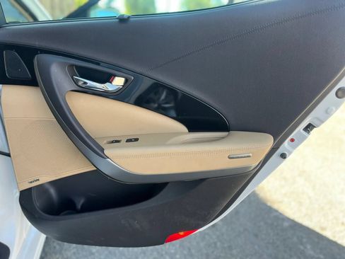 Used 2013 Hyundai Azera w/ Technology Pkg FWD image 20