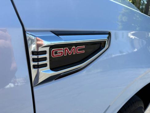Used 2026 GMC Yukon XL Denali w/ Sun & Power Step Package AWD/4WD image 4