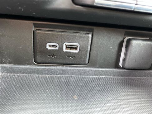 Used 2023 Chevrolet Tahoe LT w/ Luxury Package image 10