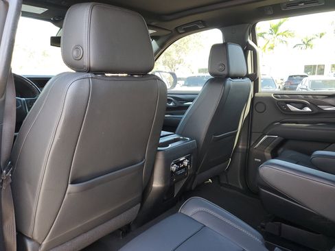 Used 2022 GMC Yukon Denali image 17