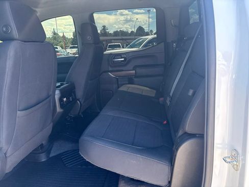 Used 2021 Chevrolet Silverado 1500 LT Trail Boss w/ Convenience Package II AWD/4WD image 12