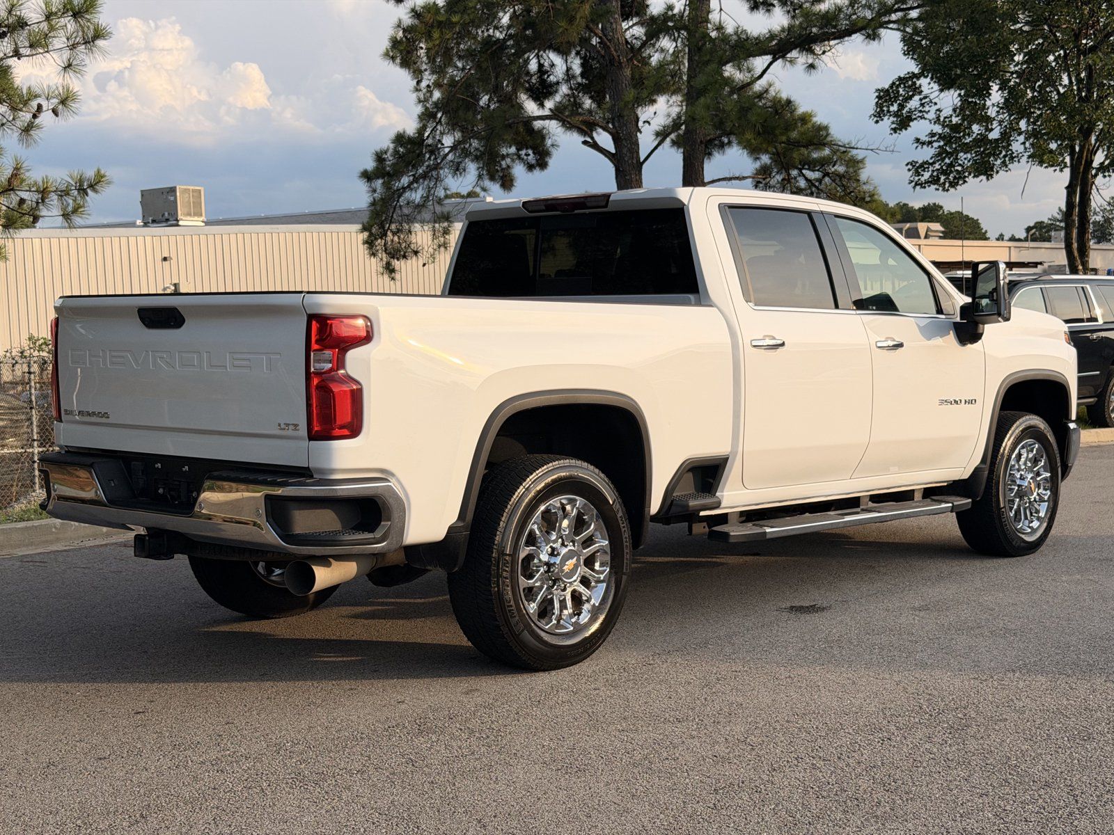 Used 2024 Chevrolet Silverado 3500 LTZ w/ LTZ Premium Package AWD/4WD image 12