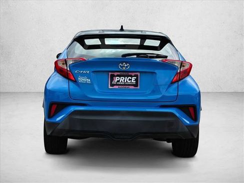 Used 2019 Toyota C-HR XLE FWD image 6
