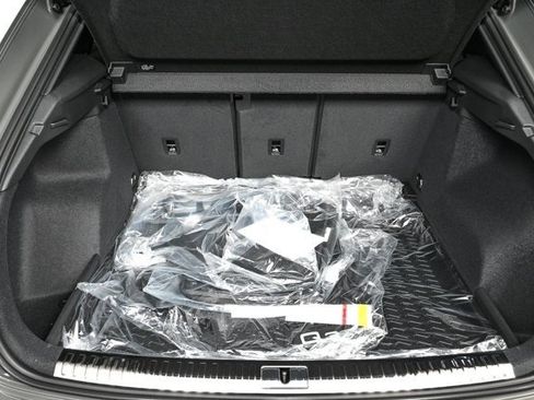 New 2025 Audi Q3 2.0T Premium image 26