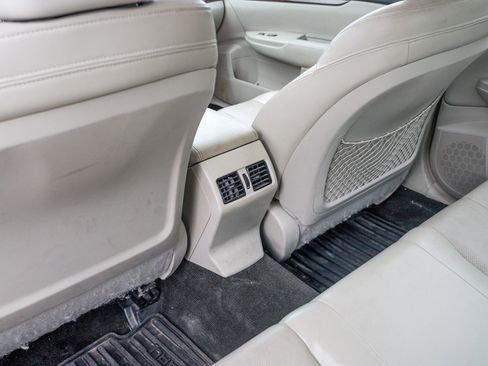 Used 2014 Subaru Legacy 2.5i Limited image 22