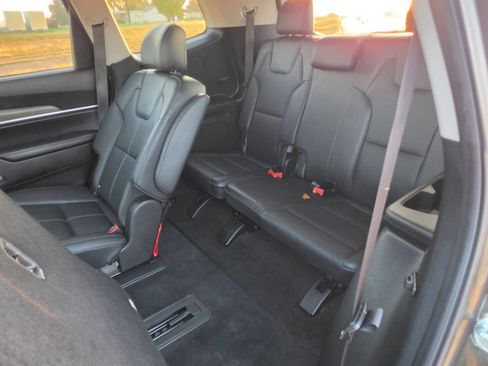 Used 2022 Kia Telluride EX w/ EX Premium Package AWD/4WD image 14