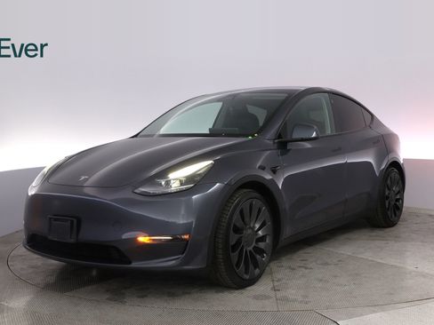 Used 2022 Tesla Model Y Performance AWD/4WD image 2