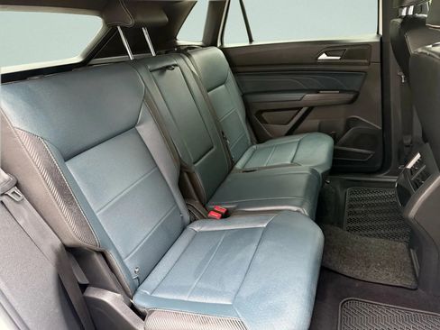 Used 2021 Volkswagen Atlas Cross Sport SEL image 23