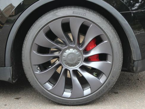 Used 2021 Tesla Model Y Performance AWD/4WD image 28