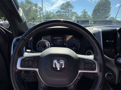 Used 2022 RAM 1500 Big Horn AWD/4WD image 18