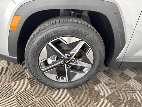 Used 2025 Hyundai Tucson SEL AWD/4WD image 34