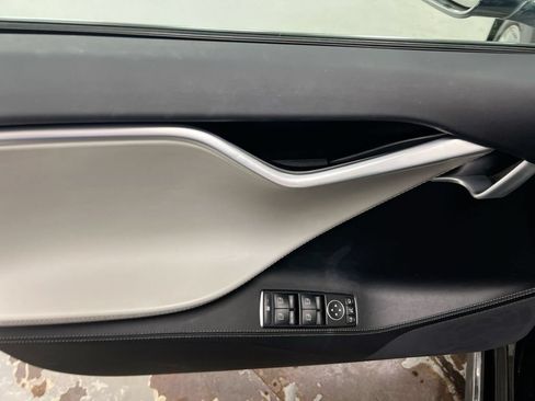Used 2015 Tesla Model S 70D AWD/4WD image 20