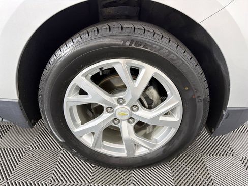 Used 2018 Chevrolet Equinox Premier FWD image 10