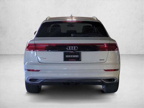 Used 2023 Audi Q8 Premium AWD/4WD image 7