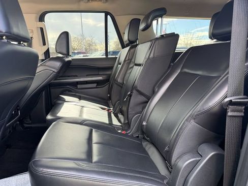 Used 2024 Ford Expedition Max XLT image 24