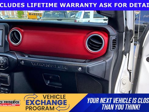 Used 2018 Jeep Wrangler Unlimited Rubicon image 13