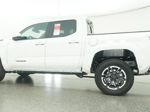 Certified 2026 Toyota Tacoma TRD Sport w/ TRD Sport Premium Package image 54