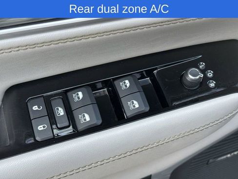 Used 2022 Jeep Wagoneer Series III w/ Convenience Group I image 16