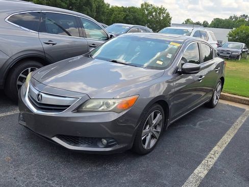 Used 2013 Acura ILX w/ Technology Package FWD image 3