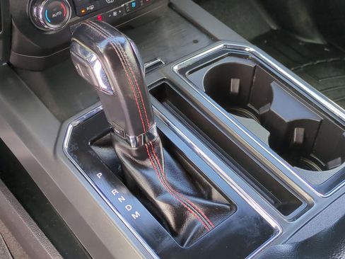 Used 2019 Ford F150 Lariat image 38