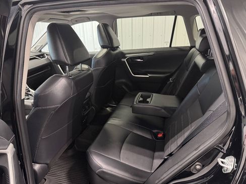 Used 2020 Toyota RAV4 Limited AWD/4WD image 15