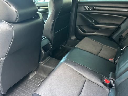 Used 2020 Honda Accord Sport image 11